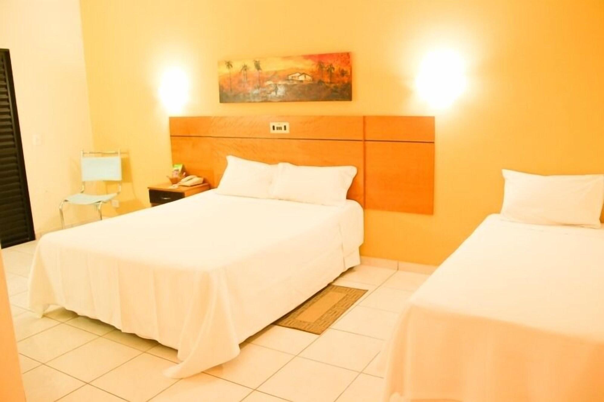 Real Palace Hotel Tres Lagoas Exterior photo